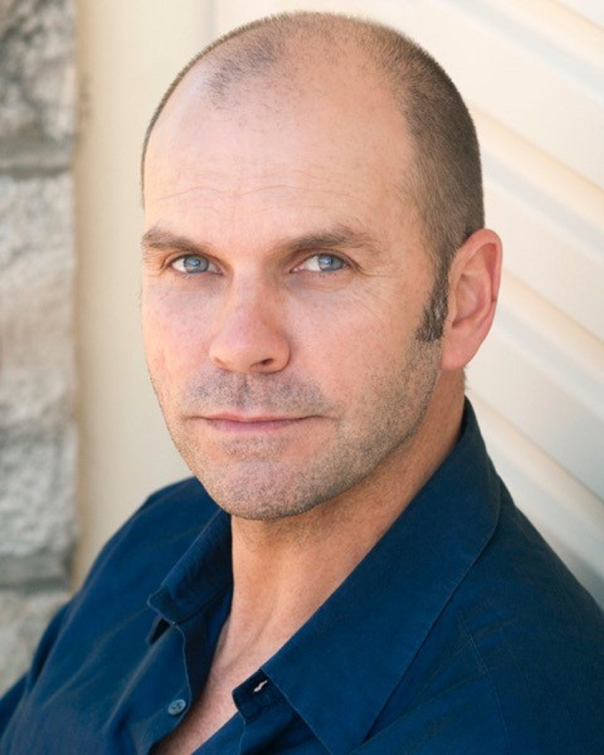 Hugo Weaving , original talent agency headshot photo with credits